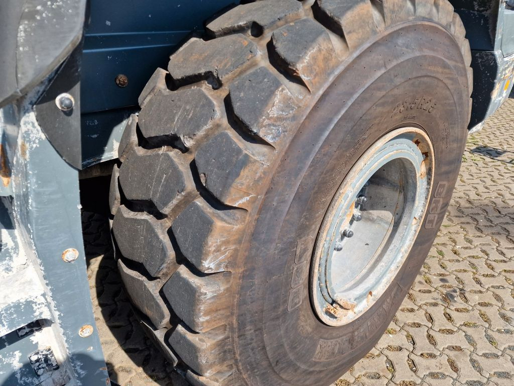 Колёсный погрузчик Liebherr L 550 / 2014 / 9.783 h: фото 23