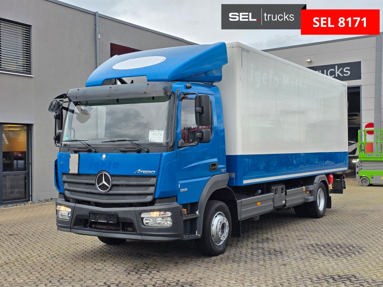 Mercedes-Benz Atego 1221 / Ladebordwand - Грузовик с закрытым кузовом: фото 1 Mercedes-Benz Atego 1221 / Ladebordwand - Грузовик с закрытым кузовом: фото 1