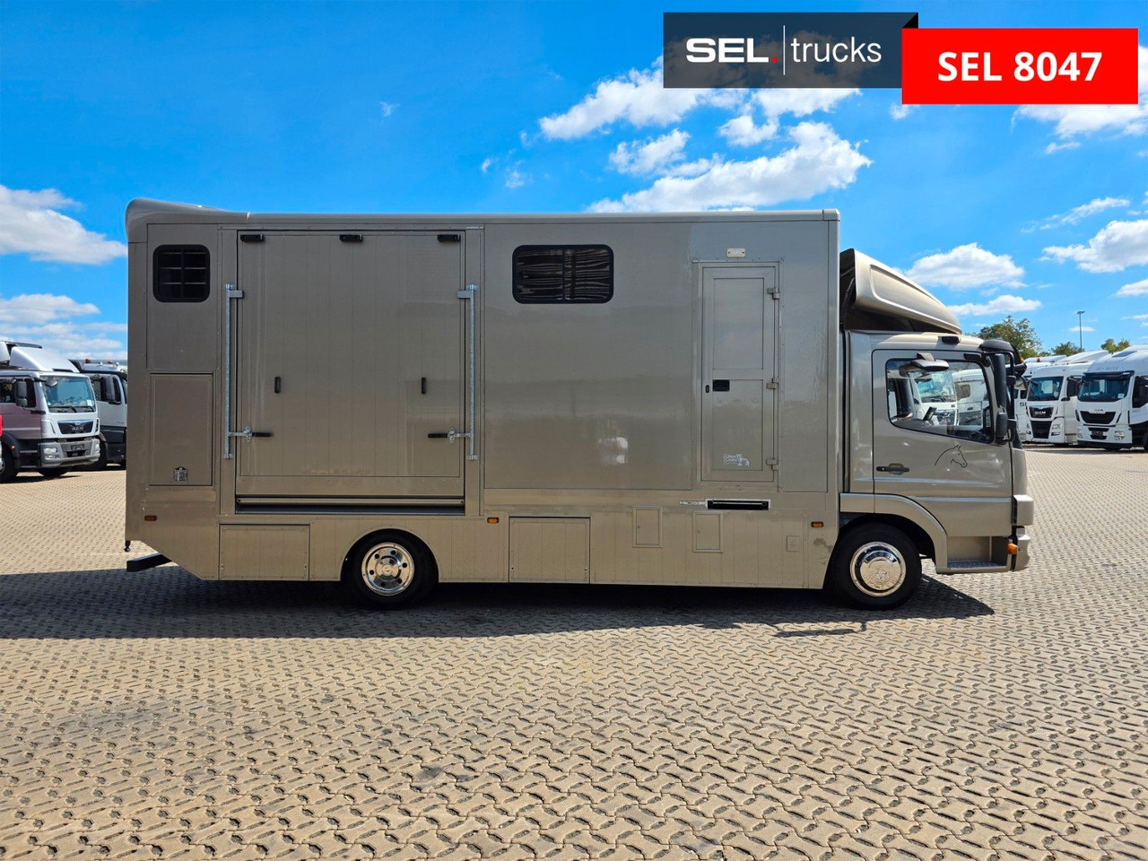 Mercedes-Benz Atego 818L - Грузовик для перевозки животных: фото 4 Mercedes-Benz Atego 818L - Грузовик для перевозки животных: фото 4