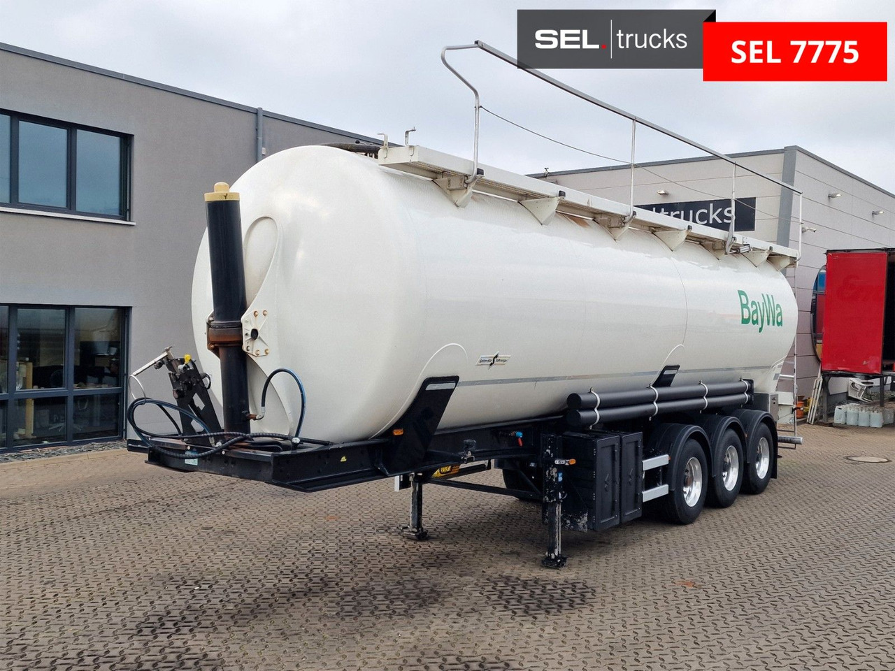 Spitzer SKS 27 / Kippsilo / 53.000 l / Liftachse - Полуприцеп цистерна для сыпучих грузов: фото 1 Spitzer SKS 27 / Kippsilo / 53.000 l / Liftachse - Полуприцеп цистерна для сыпучих грузов: фото 1