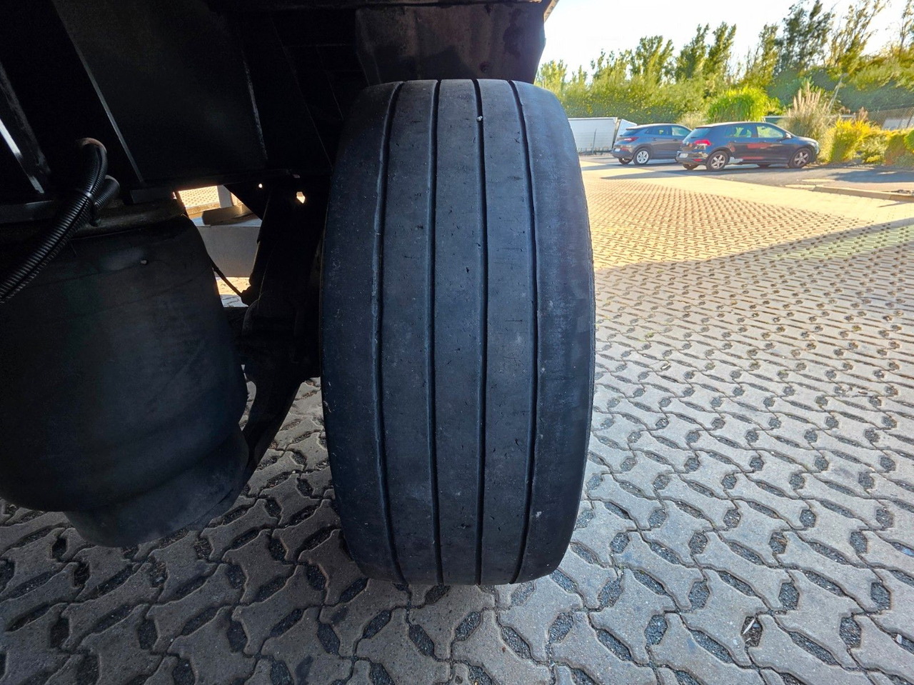 Полуприцеп для перевозки напитков System Trailer PRSSL-24-1-TRI / Ldbw / Lenkachse: фото 41 Полуприцеп для перевозки напитков System Trailer PRSSL-24-1-TRI / Ldbw / Lenkachse: фото 41