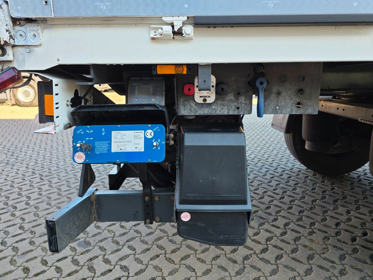 Полуприцеп для перевозки напитков System Trailer PRSSL-24-1-TRI / Ldbw / Lenkachse: фото 26 Полуприцеп для перевозки напитков System Trailer PRSSL-24-1-TRI / Ldbw / Lenkachse: фото 26