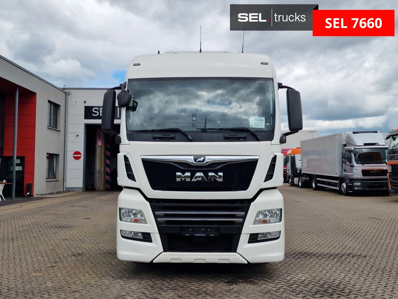 MAN TGX 18.460 4X2 LLS-U / Retarder / 2 Tanks - Тягач: фото 2 MAN TGX 18.460 4X2 LLS-U / Retarder / 2 Tanks - Тягач: фото 2