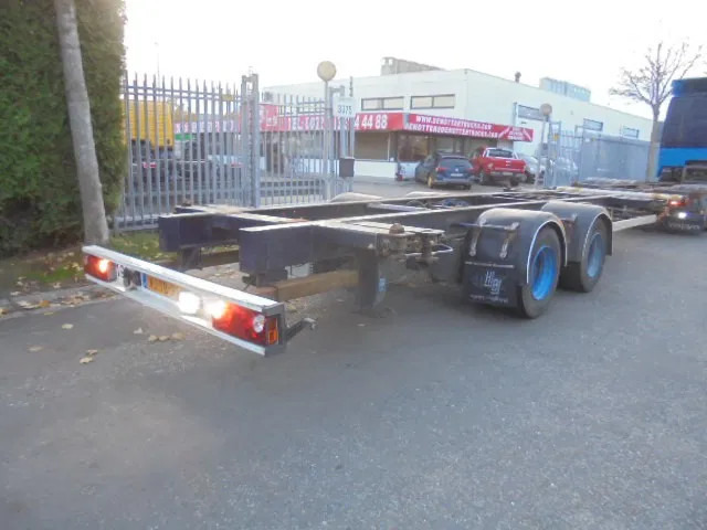 Kögel YWE 18 - Прицеп-контейнеровоз/ Сменный кузов: фото 4 Kögel YWE 18 - Прицеп-контейнеровоз/ Сменный кузов: фото 4