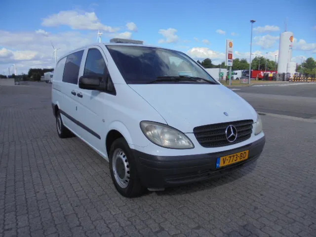 Mercedes-Benz Vito 110 - Легковой фургон, Грузопассажирский фургон: фото 3 Mercedes-Benz Vito 110 - Легковой фургон, Грузопассажирский фургон: фото 3