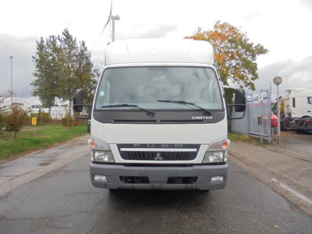 Mitsubishi Canter 3C13 LOW KM - Фургон с закрытым кузовом, Грузопассажирский фургон: фото 2 Mitsubishi Canter 3C13 LOW KM - Фургон с закрытым кузовом, Грузопассажирский фургон: фото 2