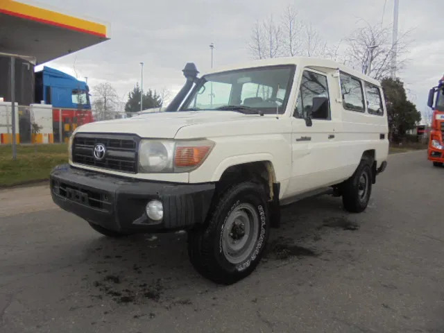 Toyota Land Cruiser HZJ78L 4WD EXPORT OUT EU ONLY - Легковой автомобиль: фото 1 Toyota Land Cruiser HZJ78L 4WD EXPORT OUT EU ONLY - Легковой автомобиль: фото 1