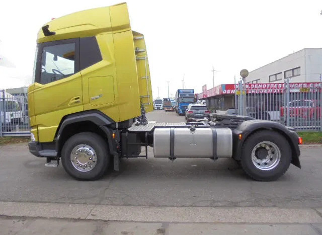 DAF XFC 530 FT DEMO KIEPHYDROLIEK MET FABRIEKS GARANTIE NL TRUCK - Тягач: фото 2 DAF XFC 530 FT DEMO KIEPHYDROLIEK MET FABRIEKS GARANTIE NL TRUCK - Тягач: фото 2