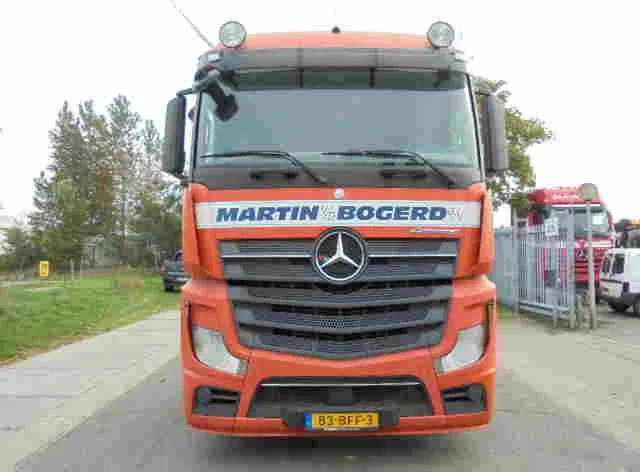 Mercedes-Benz Actros 1840 EURO 6 - Тягач: фото 2 Mercedes-Benz Actros 1840 EURO 6 - Тягач: фото 2