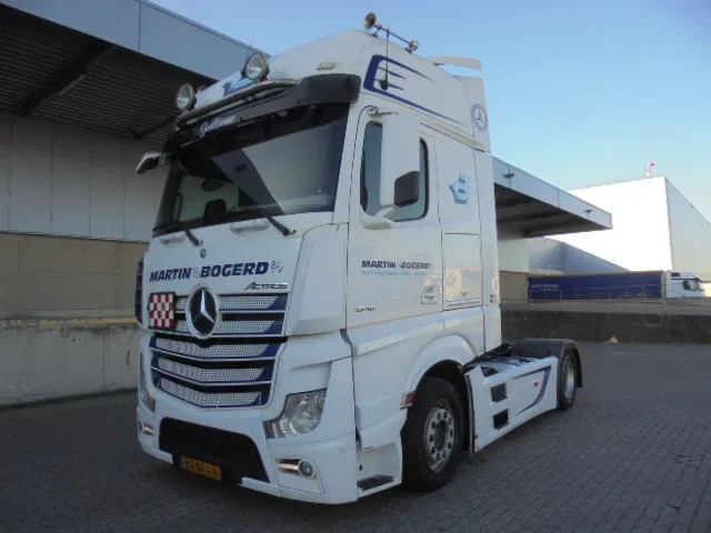 Mercedes-Benz Actros 1842 LS NL TRUCK - Тягач: фото 1 Mercedes-Benz Actros 1842 LS NL TRUCK - Тягач: фото 1