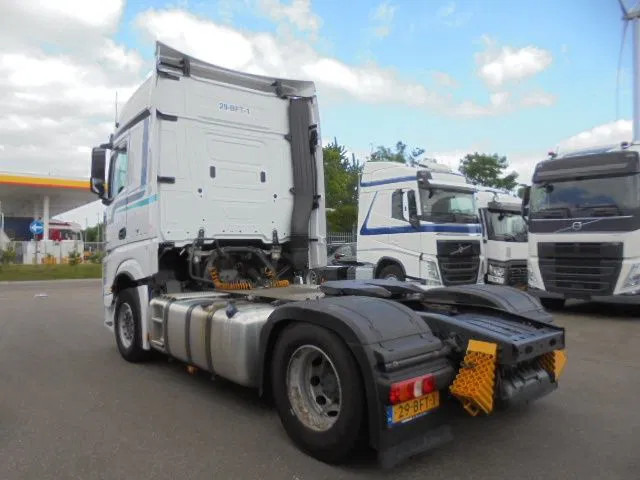 Тягач Mercedes-Benz Actros 1943 LS EUR6: фото 6