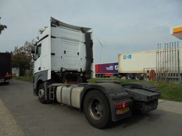 Mercedes-Benz Actros - Тягач: фото 5 Mercedes-Benz Actros - Тягач: фото 5