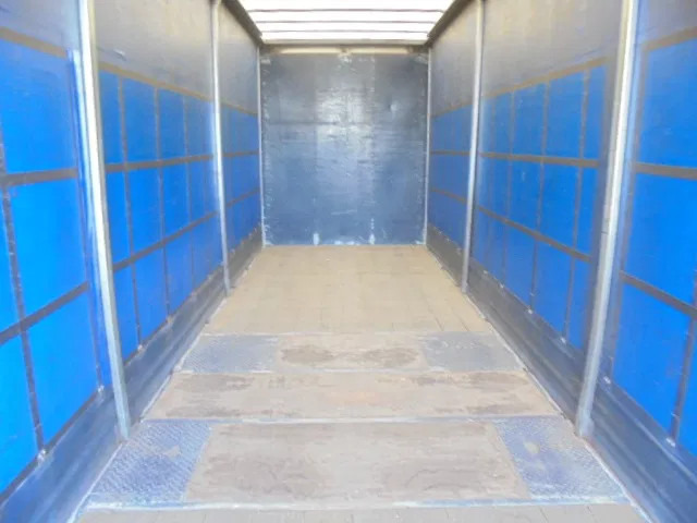 Volvo FH 460 6X2 NL TRUCK - Тентованный грузовик: фото 5 Volvo FH 460 6X2 NL TRUCK - Тентованный грузовик: фото 5