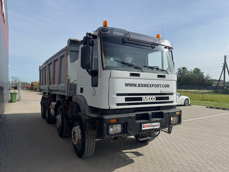 Iveco Trakker 410E42, manual pump - Самосвал: фото 3 Iveco Trakker 410E42, manual pump - Самосвал: фото 3