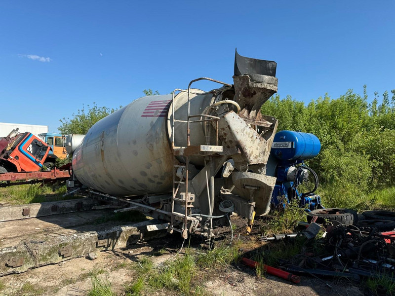 Mercedes-Benz Actros, MAN. 10 x pieces mixer. 9-10 m3 - Автобетоносмеситель: фото 1 Mercedes-Benz Actros, MAN. 10 x pieces mixer. 9-10 m3 - Автобетоносмеситель: фото 1