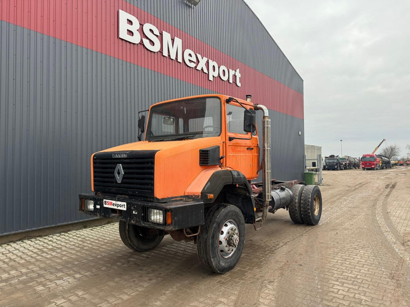 Renault C 260, 4x4 chassis - Грузовик-шасси: фото 1 Renault C 260, 4x4 chassis - Грузовик-шасси: фото 1