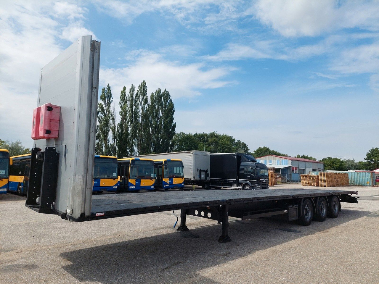 Kögel S24 Mega - Полуприцеп бортовой/ Платформа: фото 1 Kögel S24 Mega - Полуприцеп бортовой/ Платформа: фото 1