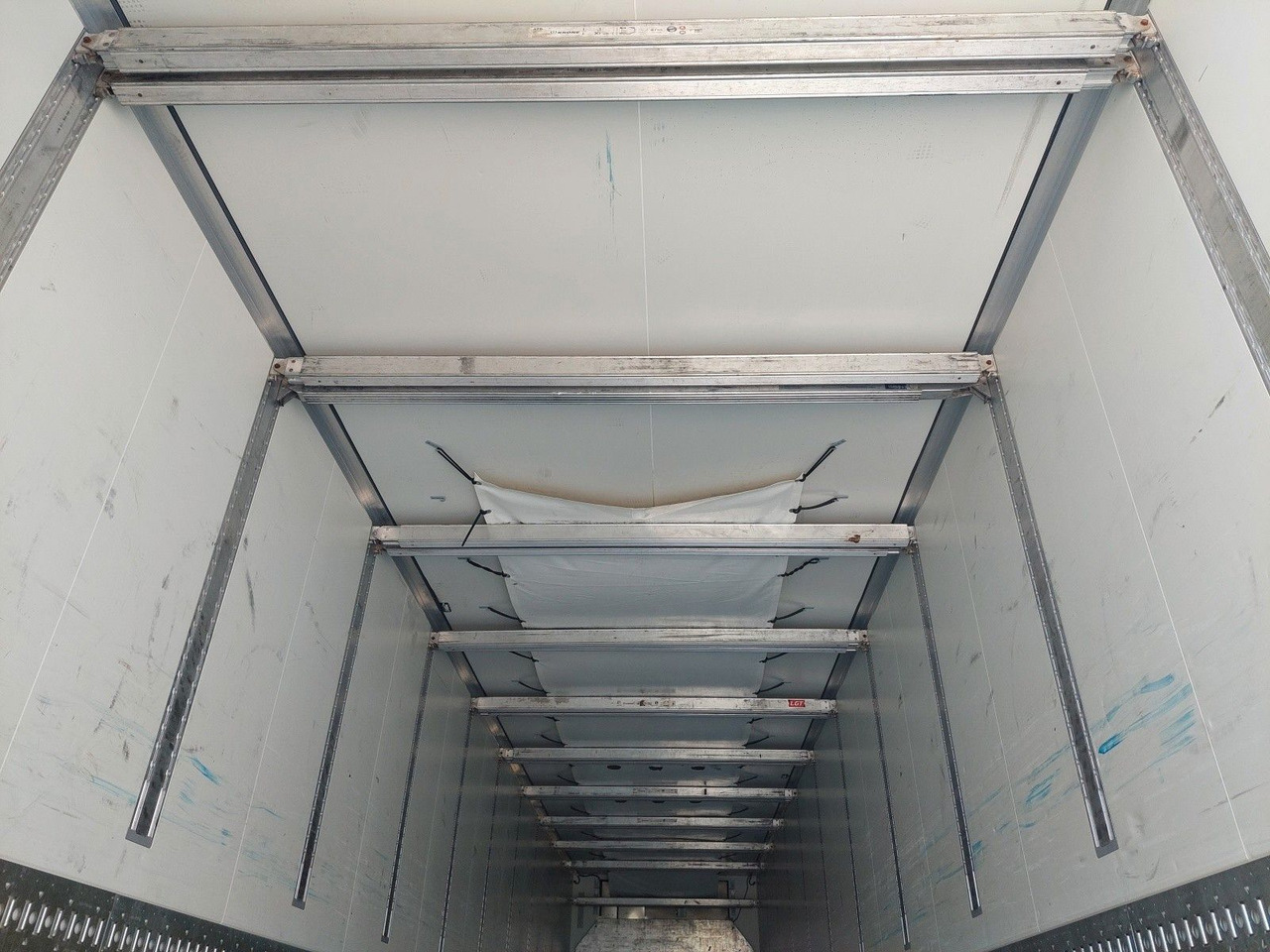 Полуприцеп-рефрижератор Krone SD Thermo King SLXi 300 Doppelstock: фото 9