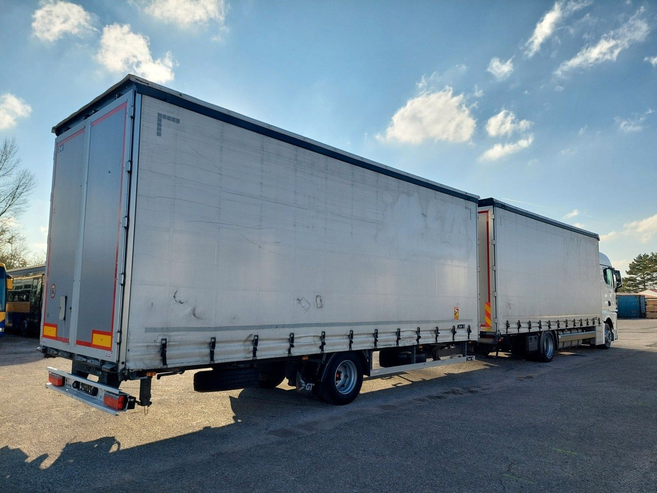 MAN TGX 18.470 LL + Gniotpol G-4080 120 m3 Durchbar - Тентованный грузовик: фото 4 MAN TGX 18.470 LL + Gniotpol G-4080 120 m3 Durchbar - Тентованный грузовик: фото 4