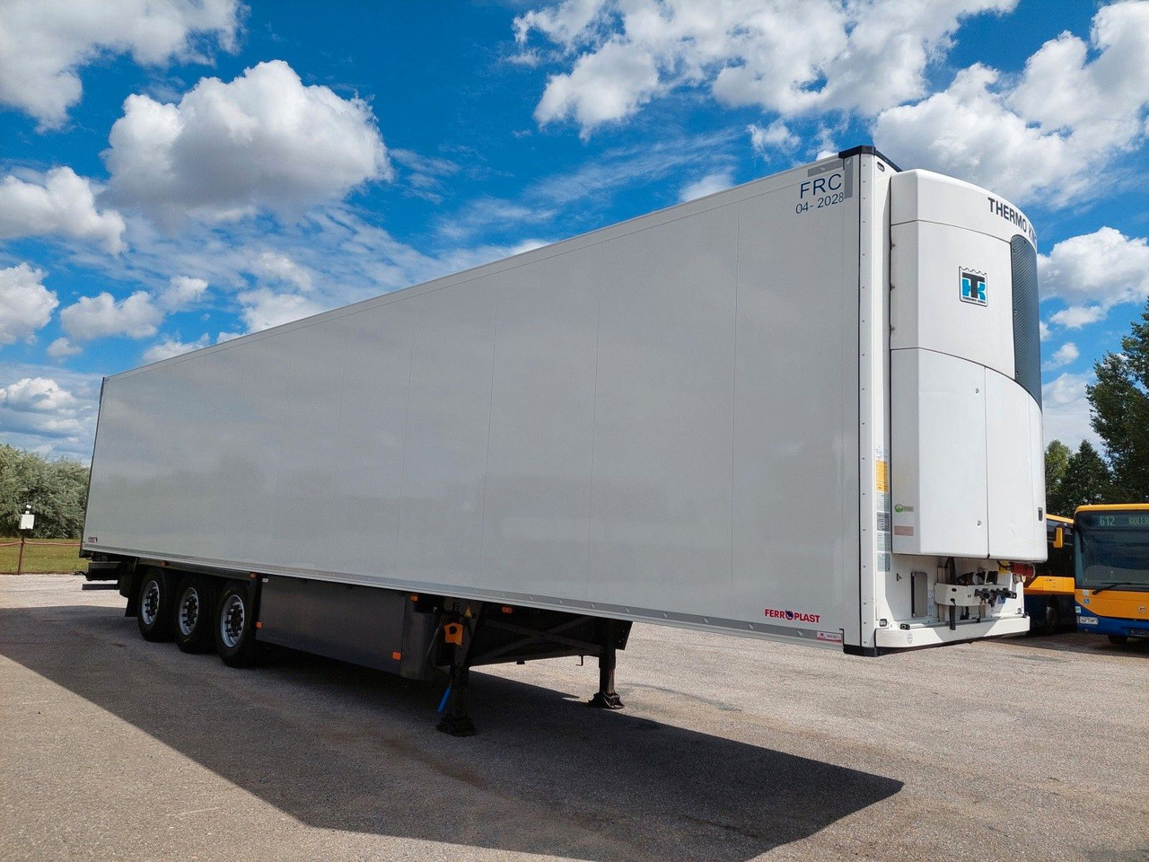 Schmitz Cargobull SKO24 ThermoKing SLXi 300 - Полуприцеп-рефрижератор: фото 2 Schmitz Cargobull SKO24 ThermoKing SLXi 300 - Полуприцеп-рефрижератор: фото 2