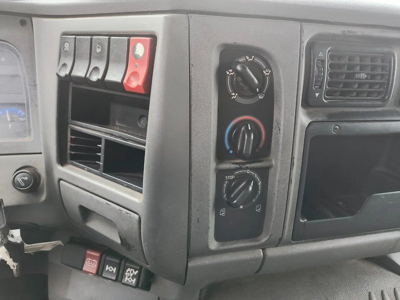 Грузовик-цистерна для транспортировки топлива Renault Premium 320 13000L FUEL / CARBURANT - 4 COMPARTMENTS: фото 10 Грузовик-цистерна для транспортировки топлива Renault Premium 320 13000L FUEL / CARBURANT - 4 COMPARTMENTS: фото 10