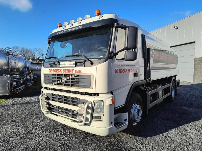 Volvo FM 300 14000L FUEL/CARBURANT - 4 COMP - Грузовик-цистерна: фото 1 Volvo FM 300 14000L FUEL/CARBURANT - 4 COMP - Грузовик-цистерна: фото 1