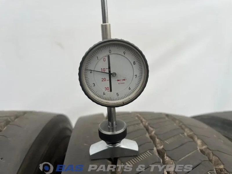 Continental  - Шина для Грузовиков: фото 3 Continental  - Шина для Грузовиков: фото 3