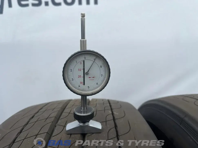 Continental  - Шина для Грузовиков: фото 3 Continental  - Шина для Грузовиков: фото 3