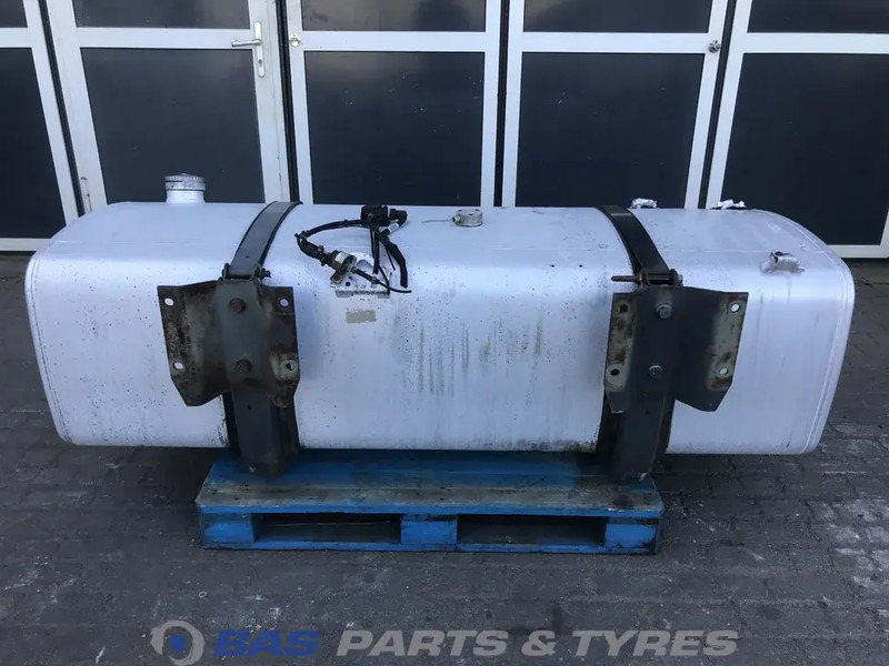 DAF Brandstoftank DAF 690 Liter 1945569 - Топливный бак для Грузовиков: фото 3 DAF Brandstoftank DAF 690 Liter 1945569 - Топливный бак для Грузовиков: фото 3