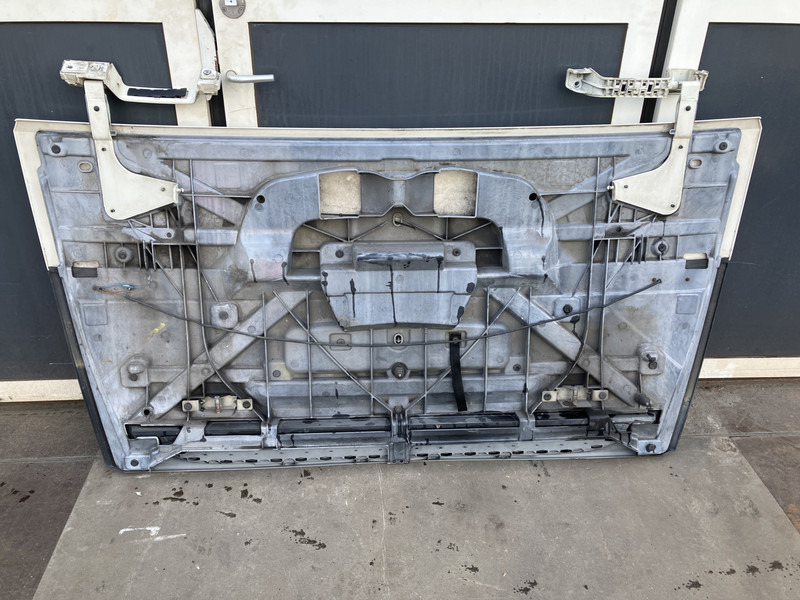 DAF XF106 Grille DAF 1892076 - Решётка радиатора для Грузовиков: фото 2 DAF XF106 Grille DAF 1892076 - Решётка радиатора для Грузовиков: фото 2