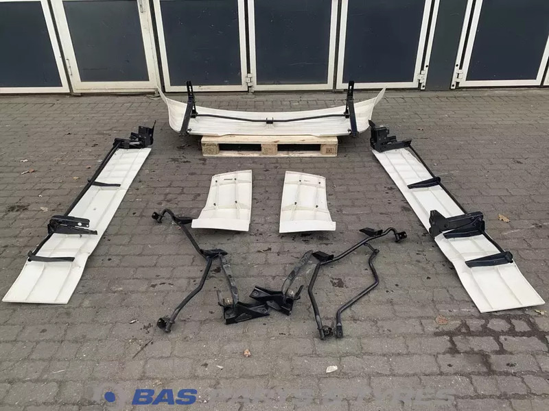 MAN TGX Spoilerset MAN XXL L2H3 81629100131 - Аэродинамика/ Спойлеры для Грузовиков: фото 4 MAN TGX Spoilerset MAN XXL L2H3 81629100131 - Аэродинамика/ Спойлеры для Грузовиков: фото 4