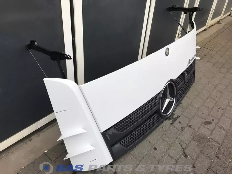 Mercedes-Benz Actros MP4 Frontklep Mercedes A 960 750 03 18 - Решётка радиатора для Грузовиков: фото 3 Mercedes-Benz Actros MP4 Frontklep Mercedes A 960 750 03 18 - Решётка радиатора для Грузовиков: фото 3