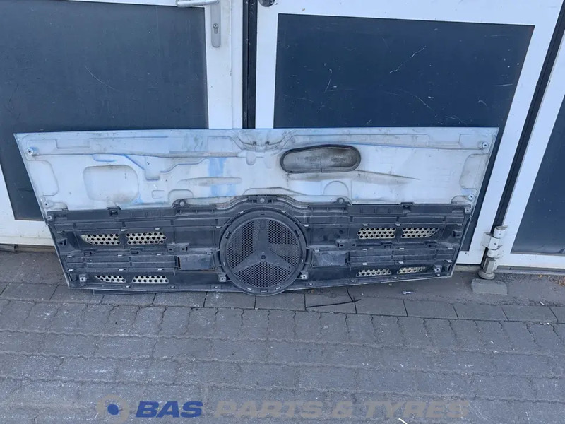 Mercedes-Benz Actros MP4 Frontklep Mercedes A 960 750 03 18 - Решётка радиатора для Грузовиков: фото 2 Mercedes-Benz Actros MP4 Frontklep Mercedes A 960 750 03 18 - Решётка радиатора для Грузовиков: фото 2