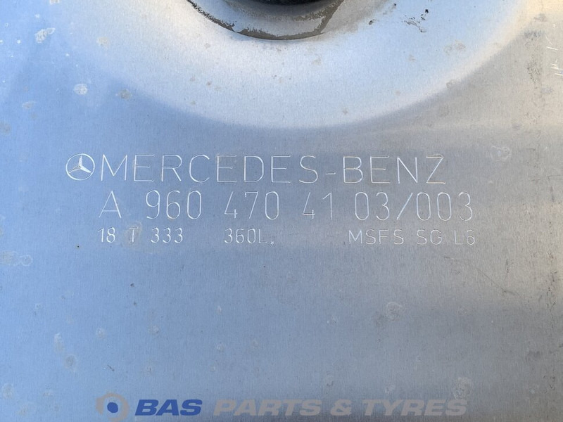 Mercedes-Benz Brandstoftank Mercedes 360 Liter A 960 470 51 04 - Топливный бак для Грузовиков: фото 5 Mercedes-Benz Brandstoftank Mercedes 360 Liter A 960 470 51 04 - Топливный бак для Грузовиков: фото 5