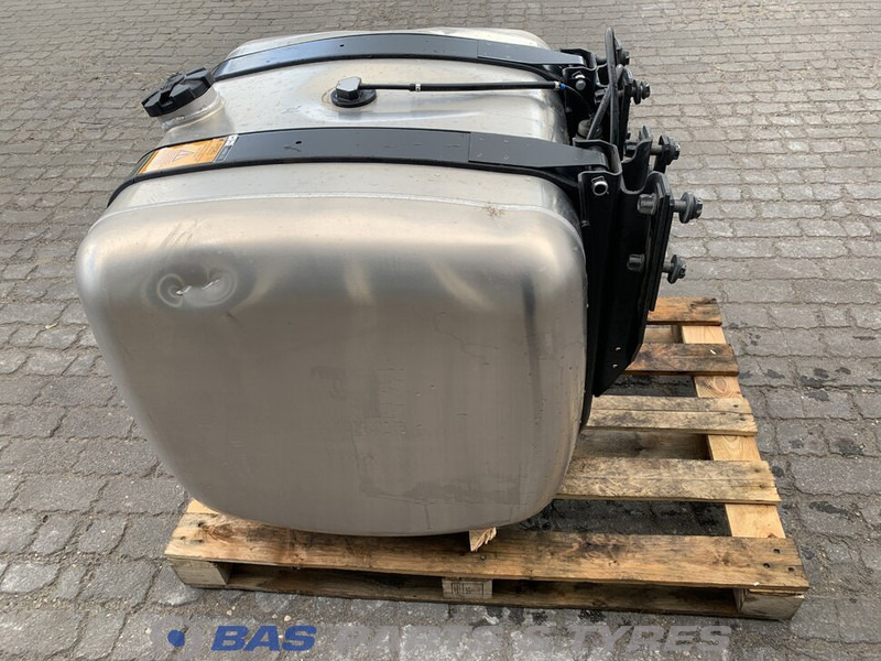 Mercedes-Benz Brandstoftank Mercedes 360 Liter A 960 470 51 04 - Топливный бак для Грузовиков: фото 2 Mercedes-Benz Brandstoftank Mercedes 360 Liter A 960 470 51 04 - Топливный бак для Грузовиков: фото 2