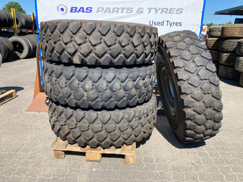 Michelin - Шина для Грузовиков: фото 1 Michelin - Шина для Грузовиков: фото 1