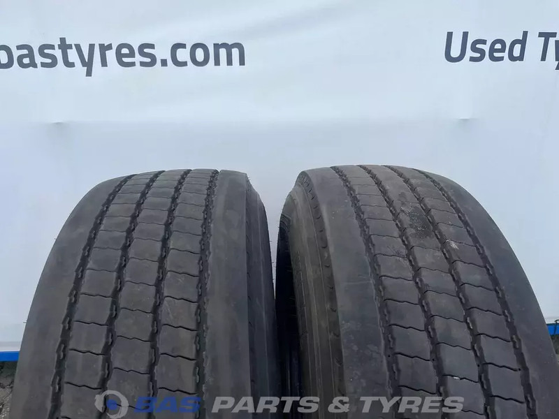 Pirelli Pirelli 385/65R22.5 FR:01 Triathlon 164/158 K M+S 3PMSF gebruikte set - Шина для Грузовиков: фото 2 Pirelli Pirelli 385/65R22.5 FR:01 Triathlon 164/158 K M+S 3PMSF gebruikte set - Шина для Грузовиков: фото 2