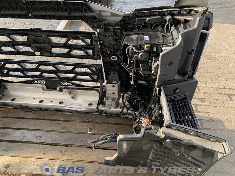 Renault T-Serie Bumper Renault 7482540689 - Бампер для Грузовиков: фото 5 Renault T-Serie Bumper Renault 7482540689 - Бампер для Грузовиков: фото 5