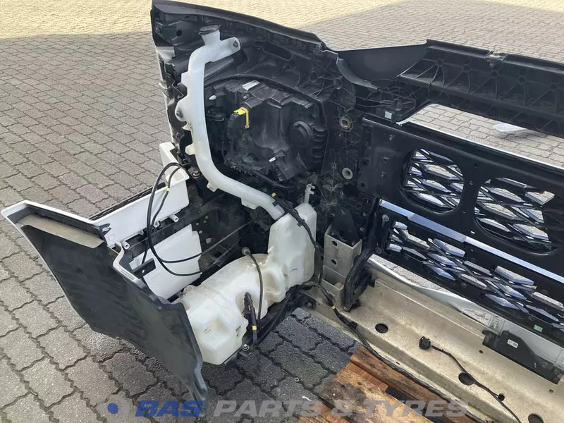 Renault T-Serie Evolution Bumper Renault 7423645386 - Бампер для Грузовиков: фото 5 Renault T-Serie Evolution Bumper Renault 7423645386 - Бампер для Грузовиков: фото 5