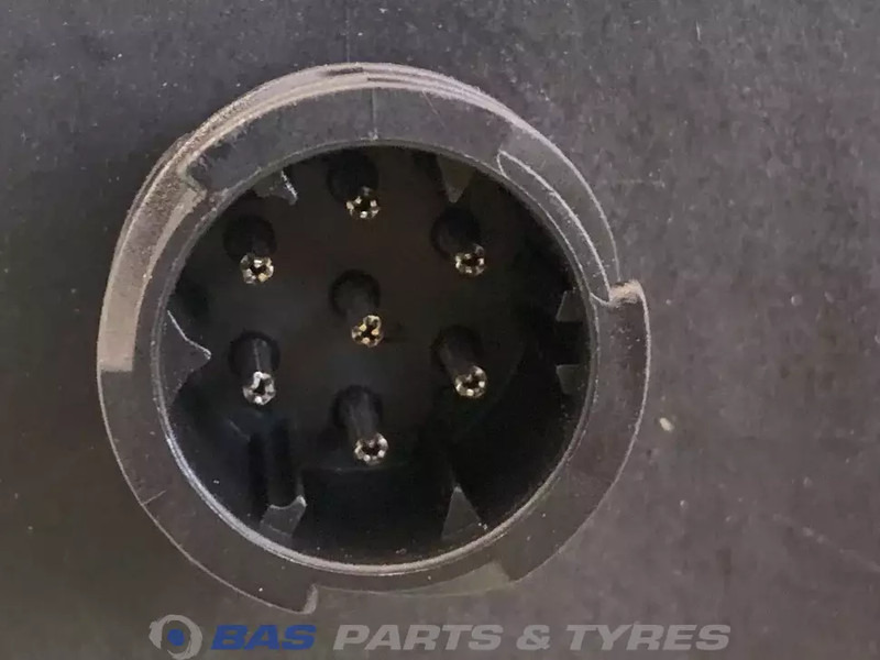 Scania Achterlicht gecomb. rechts Scania 2908051 - Задний фонарь для Грузовиков: фото 3 Scania Achterlicht gecomb. rechts Scania 2908051 - Задний фонарь для Грузовиков: фото 3