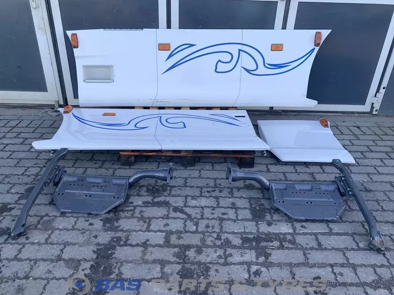 Scania R-Serie NextGen Sideskirt Set Scania 2338003 - Кузов и экстерьер для Грузовиков: фото 1 Scania R-Serie NextGen Sideskirt Set Scania 2338003 - Кузов и экстерьер для Грузовиков: фото 1