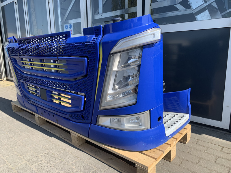 Volvo FH4 Bumper Volvo 84049560 - Бампер для Грузовиков: фото 2 Volvo FH4 Bumper Volvo 84049560 - Бампер для Грузовиков: фото 2