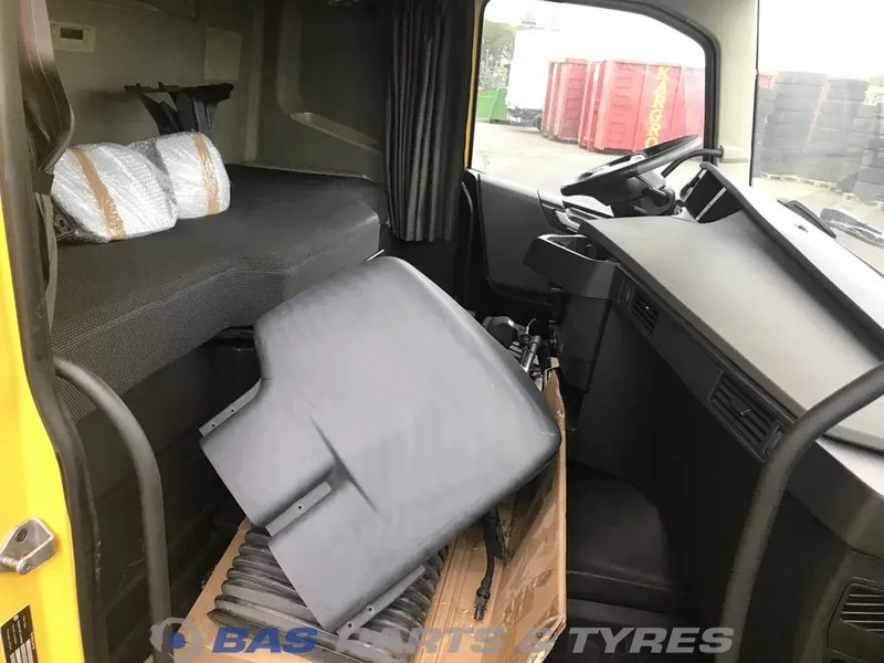 Volvo FH4 Volvo Sleeper Cab L2H1 82271553 - Кабина и интерьер для Грузовиков: фото 5 Volvo FH4 Volvo Sleeper Cab L2H1 82271553 - Кабина и интерьер для Грузовиков: фото 5