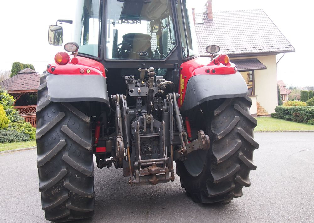 Ciągnik Massey Ferguson MF 6455 Dyna6 2013 Ciągnik Massey Ferguson 6455+TUZ - Трактор: фото 5 Ciągnik Massey Ferguson MF 6455 Dyna6 2013 Ciągnik Massey Ferguson 6455+TUZ - Трактор: фото 5