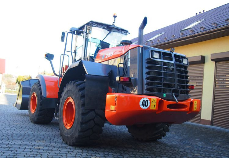 Ładowarka Hitachi ZW250 2010 Ładowarka Hitachi Waga, Centralne smarowanie - Колёсный погрузчик: фото 5 Ładowarka Hitachi ZW250 2010 Ładowarka Hitachi Waga, Centralne smarowanie - Колёсный погрузчик: фото 5