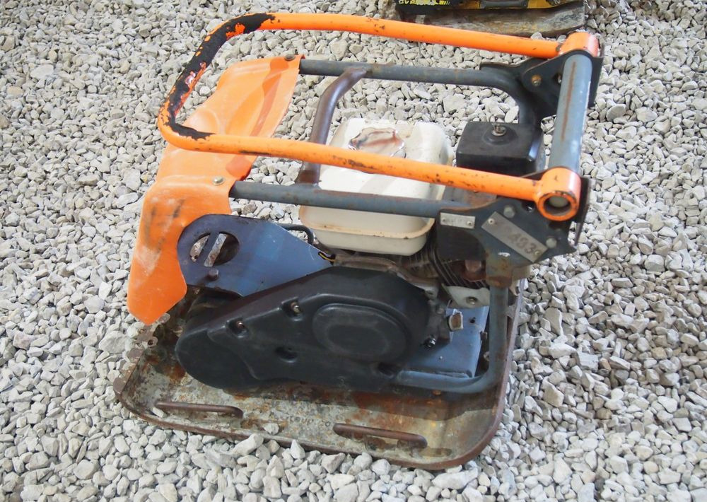 Ubijarka Belle PC5000E 2009 Zagęszczarka ubijarka Bella - Виброплита: фото 4 Ubijarka Belle PC5000E 2009 Zagęszczarka ubijarka Bella - Виброплита: фото 4