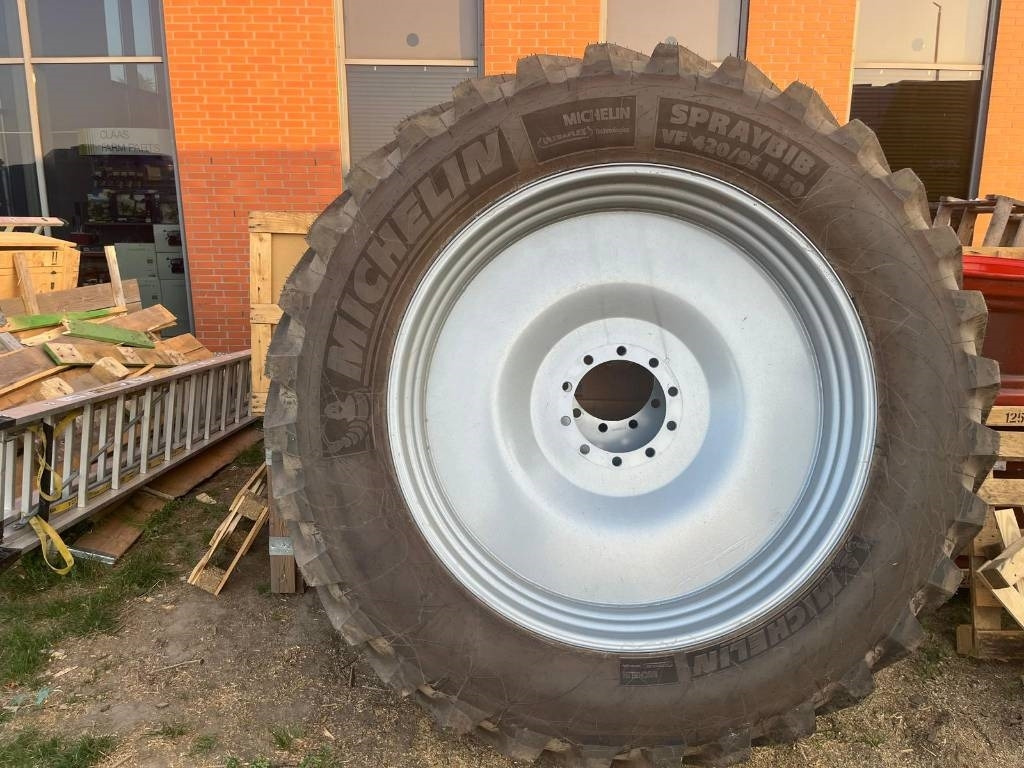 Michelin FELGA Z OPONĄ VF 420/95R50 CFO 179D/175E SPRAYBIB - Шина для Сельскохозяйственной техники: фото 2 Michelin FELGA Z OPONĄ VF 420/95R50 CFO 179D/175E SPRAYBIB - Шина для Сельскохозяйственной техники: фото 2