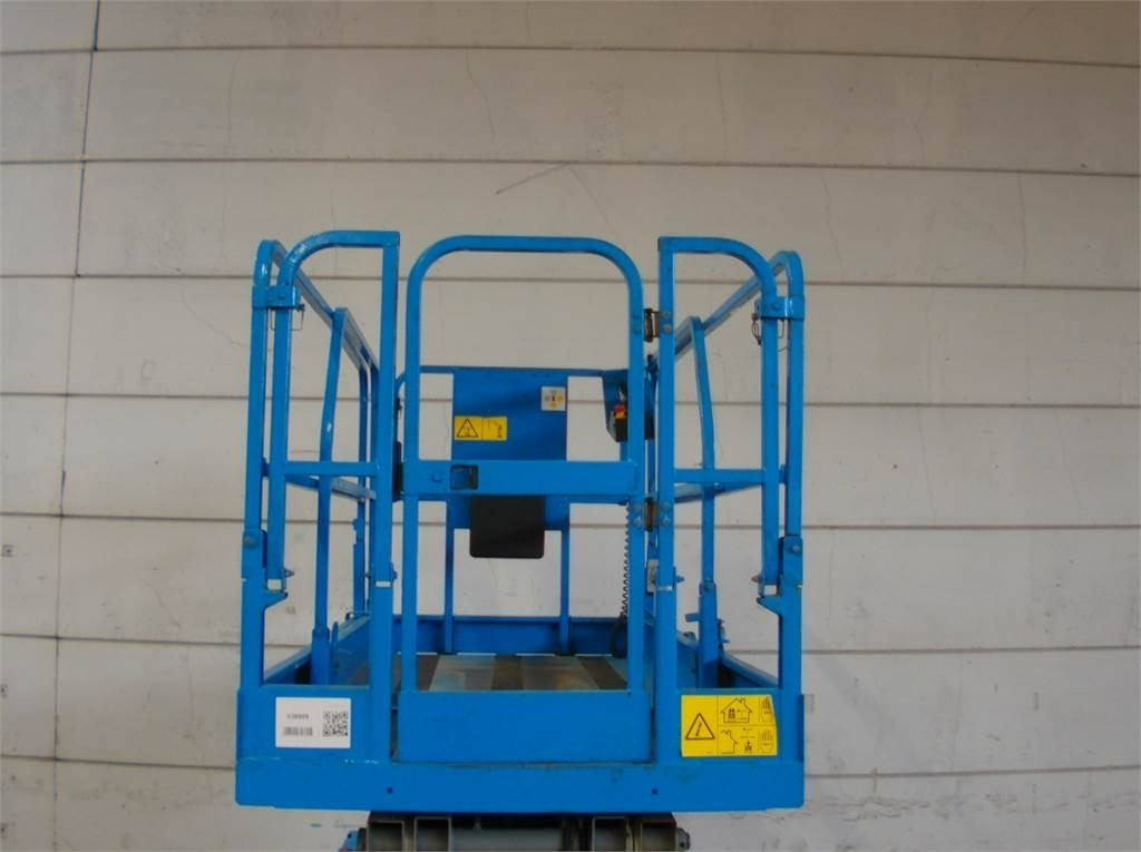 Ножничный подъемник Genie GS3246: фото 10 Ножничный подъемник Genie GS3246: фото 10