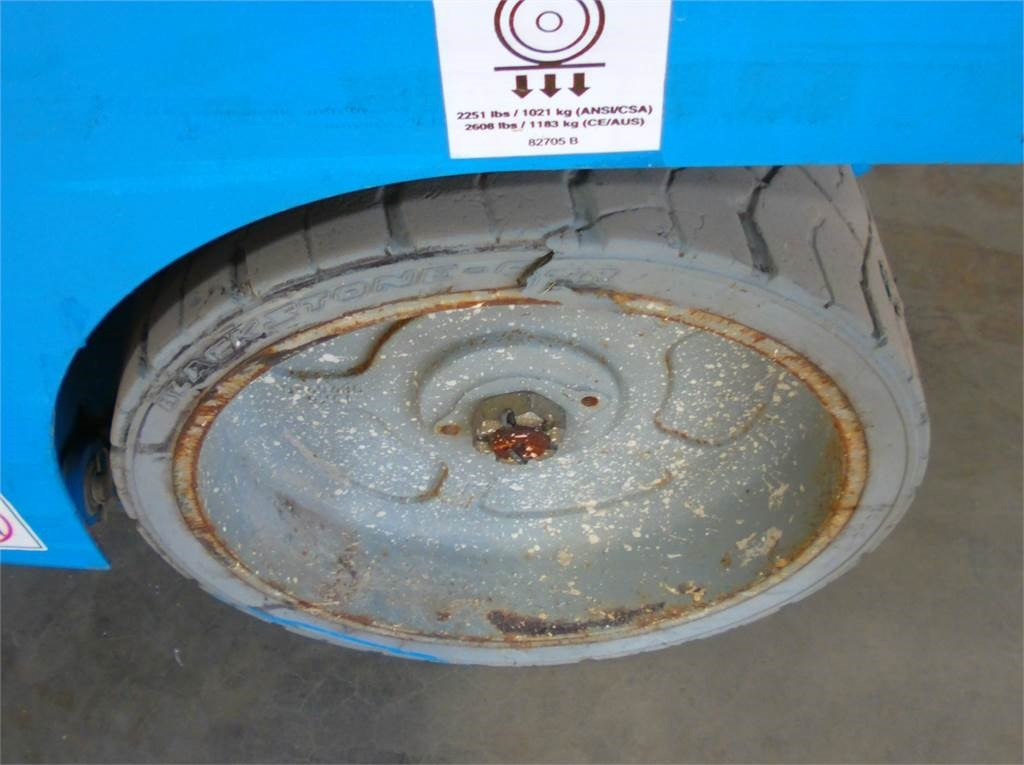 Ножничный подъемник Genie GS3246: фото 15 Ножничный подъемник Genie GS3246: фото 15