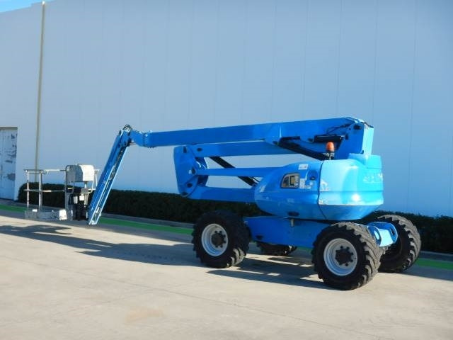 Manitou 200ATJ - Коленчатый подъемник: фото 3 Manitou 200ATJ - Коленчатый подъемник: фото 3